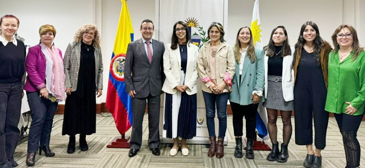 Colombia y Uruguay comparten experiencias para fortalecer las capacidades docentes en el territorio